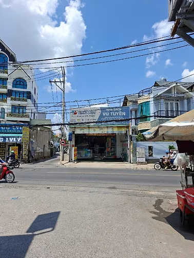 Bán các Lô đất 4,5×25m mặt tiền Thạnh Xuân 16.Gần ngã tư Ga