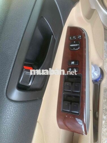 Toyota Camry 2.0E 2014