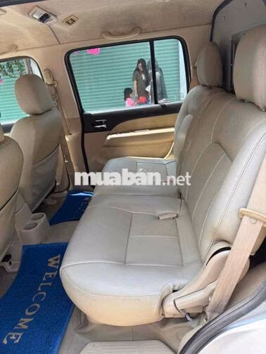 Ford Everest 2011 2.6MT 4x4 Số sàn Bạc
