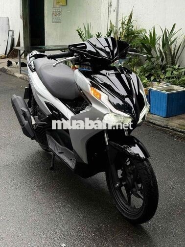 Honda Airblade 125 2023 Bạc Đen chính chủ