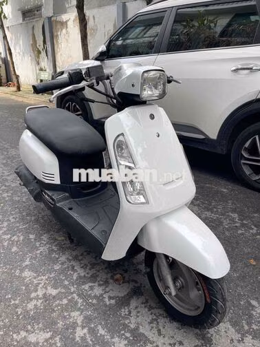 Xe tay ga SYM 50cc Trắng Nhập khẩu