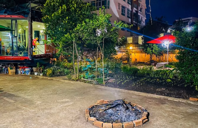 Bán lô đất Nguyễn Văn Hưởng, Thảo Điền, 556m2, ngang 18.5m