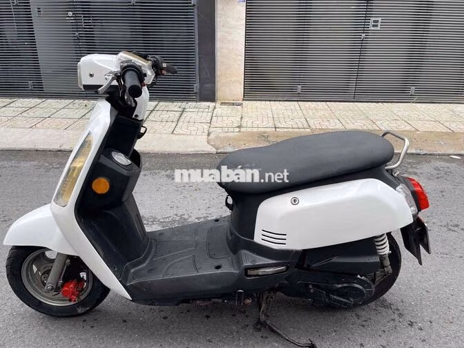 Xe tay ga SYM 50cc Trắng Nhập khẩu
