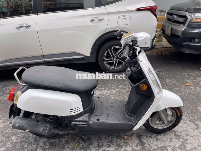 Xe tay ga SYM 50cc Trắng Nhập khẩu