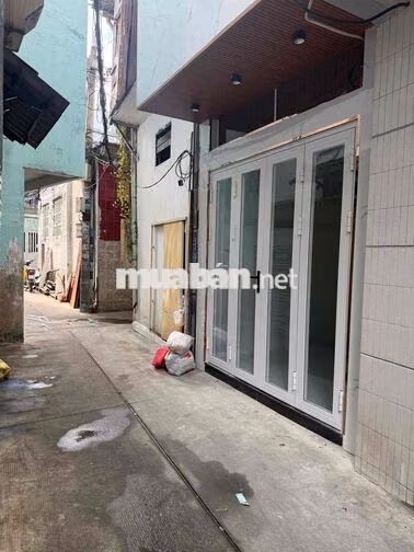 3 TỶ 750 SỞ HỮU NHÀ 3 TẦNG GIỮA QUẬN 10