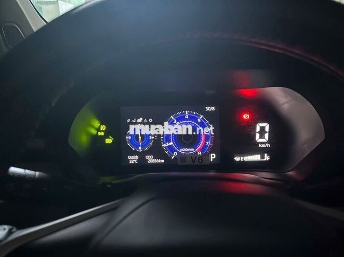 Toyota Veloz Trắng 20.000 km