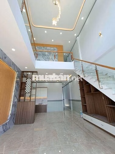 Nhà 5x24m đúc 1 tấm có 4pn, 3wc mặt tiền đường nhựa, gần chợ XTT