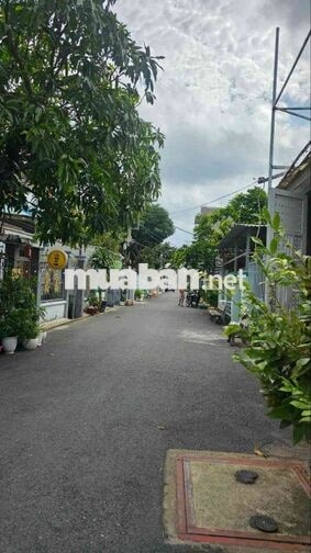 BÁN NHÀ 3 TẦNG _ DT 86M2 _ HẼM XE HƠI _PHẠM HỮU LẦU _ NHÀ BÈ