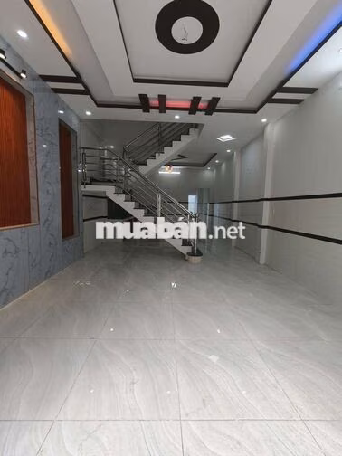 Nhà 5x20m đúc 1 tấm gần chợ đầu mối Hóc Môn. 