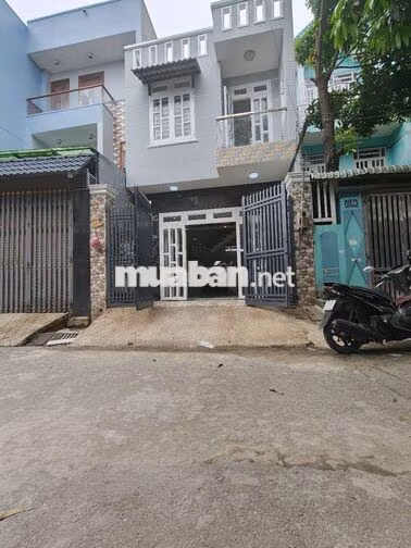 Nhà 5x20m đúc 1 tấm gần chợ đầu mối Hóc Môn. 