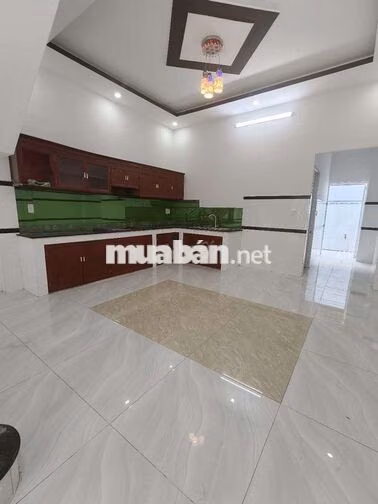 Nhà 5x20m đúc 1 tấm gần chợ đầu mối Hóc Môn. 