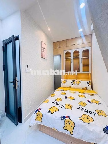 Hẻm xe hơi 3 tầng Khu Phan xích long chỉ nhỉnh 2tỷ