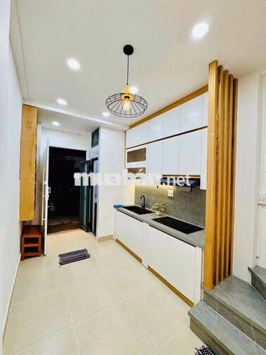 Nhà HXH 2 mặt tiền mới 99%, quận 10 3/2
