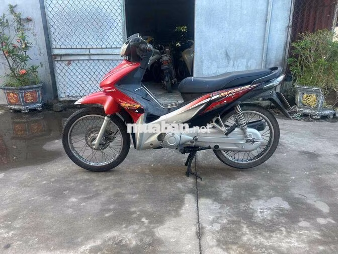 Honda Wave S110 đỏ