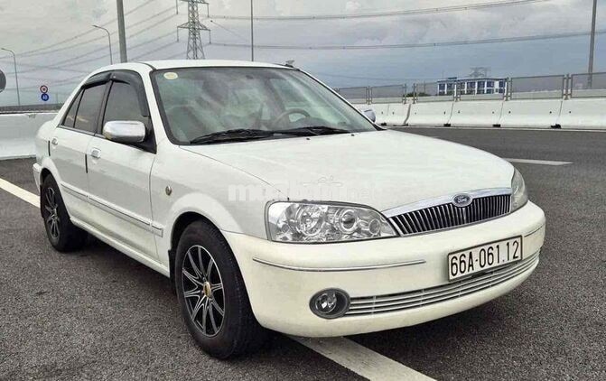 Ford Laser 1.8 MT Trắng Số sàn