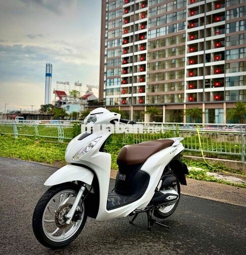 Honda Vision 2024 Cao cấp Trắng 5.000 km