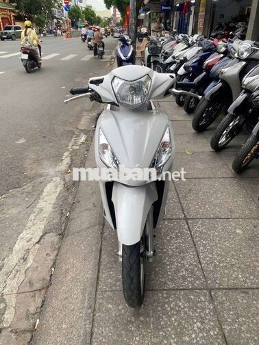 Honda Vision 2016 Trắng