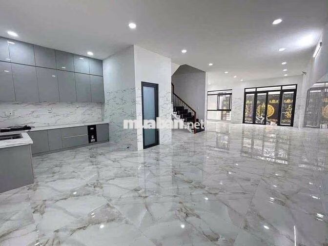 Cho thuê mặt bằng làm Văn phòng Gần Vòng Xoay Hiệp Thành 3