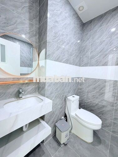 CĂN HỘ 1PN NGUYỄN ĐỨC THUẬN - GIẶT RIÊNG - DỌN PHÒNG - THANG MÁY