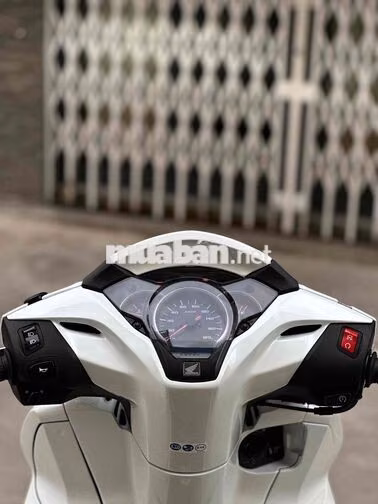 sh300i nhập ý 2017