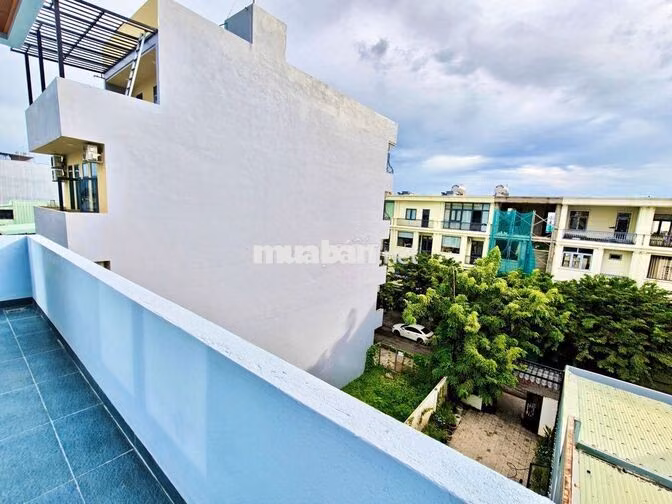 STUDIO KHU FPT - THANG MÁY - GIẶT CHUNG - 7,5TR/THÁNG
