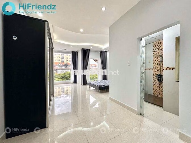 STUDIO FULL NT BAN CÔNG FULL KÍNH