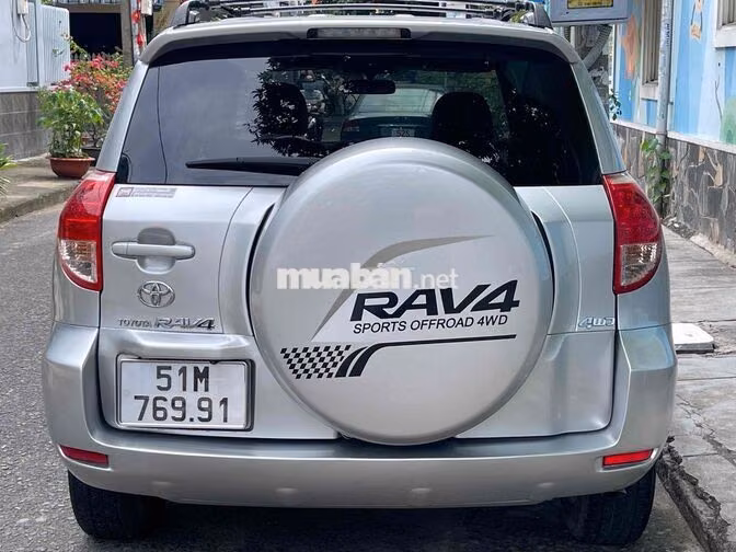 Toyota RAV4 7 chỗ Tự động AWD Bạc Nhật Bản