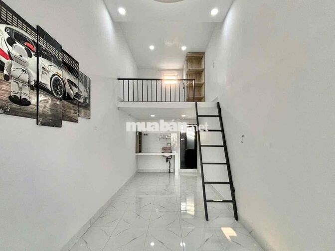 PHÒNG CÓ GÁC RỘNG RÃI SẴN NỘI THẤT GẦN VỚI ĐH CÔNG THƯƠNG 10P ĐI XE