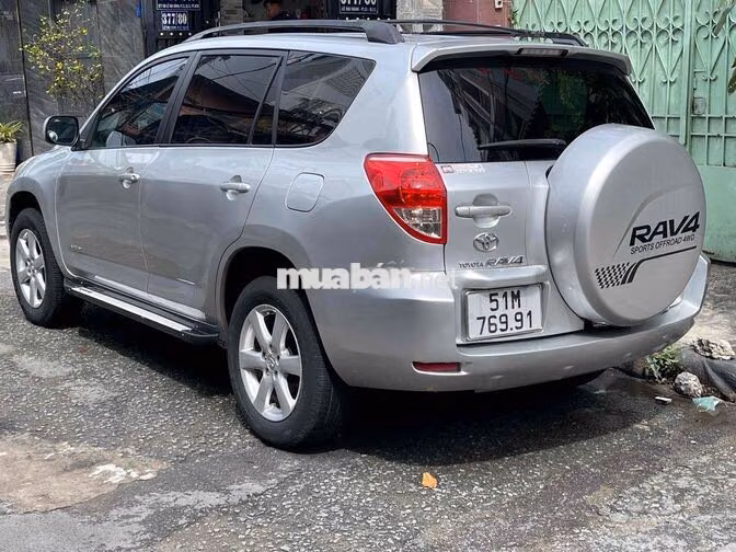 Toyota RAV4 7 chỗ Tự động AWD Bạc Nhật Bản