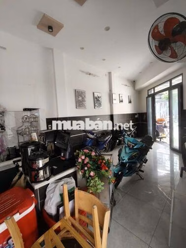 QUÁN CÀ PHÊ CĂN GÓC MẶT TIỀN ĐƯỜNG KHU TÊN LỬA