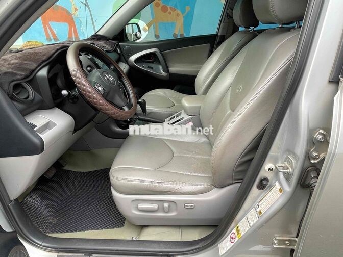 Toyota RAV4 7 chỗ Tự động AWD Bạc Nhật Bản
