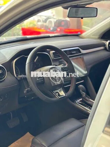 MG ZS STD SUV Trắng 5 chỗ