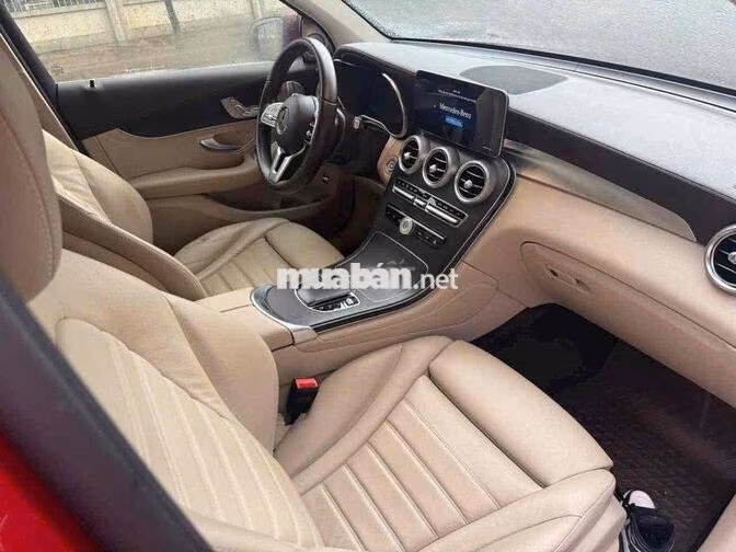 Mercedes-Benz GLC300 2021 Đỏ 1 chủ full hãng
