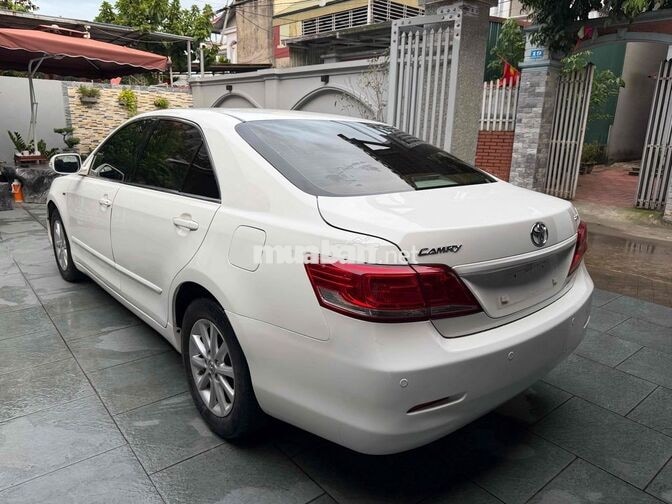 Toyota Camry 2.4G 2010 Trắng