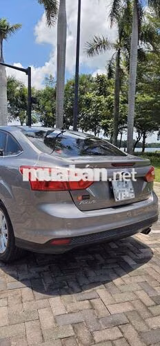 Ford Focus 2.0 Titanium 2013 Xám Tự động
