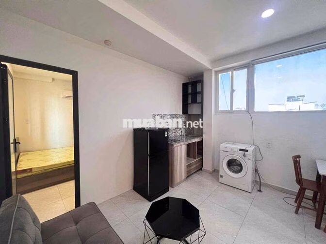 Cho thuê căn hộ 2pn2wc cửa sổ thang máy giặt riêng full nt quận 10