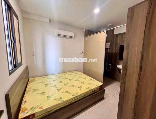 Cho thuê căn hộ 2pn2wc cửa sổ thang máy giặt riêng full nt quận 10