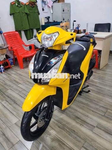 Honda Vision 2018 Vàng ánh kim