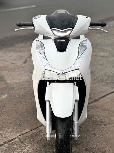 Honda SH 125 CBS 2025 Trắng 4000km