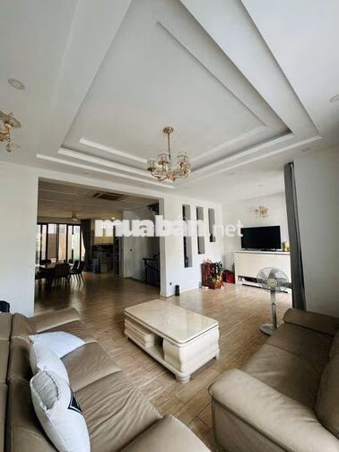 Cho Thuê Biệt Thự Nam Thông PMH Q7 - 450m2, 5PN, Đường 20m