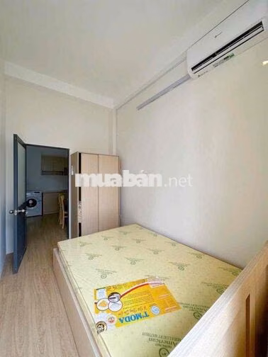 Cho thuê căn 2PN Ban công máy giặt riêng gần UEH, Hoa Sen, Bách Khoa