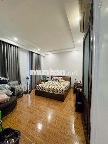 Cho Thuê Biệt Thự Nam Thông PMH Q7 - 450m2, 5PN, Đường 20m