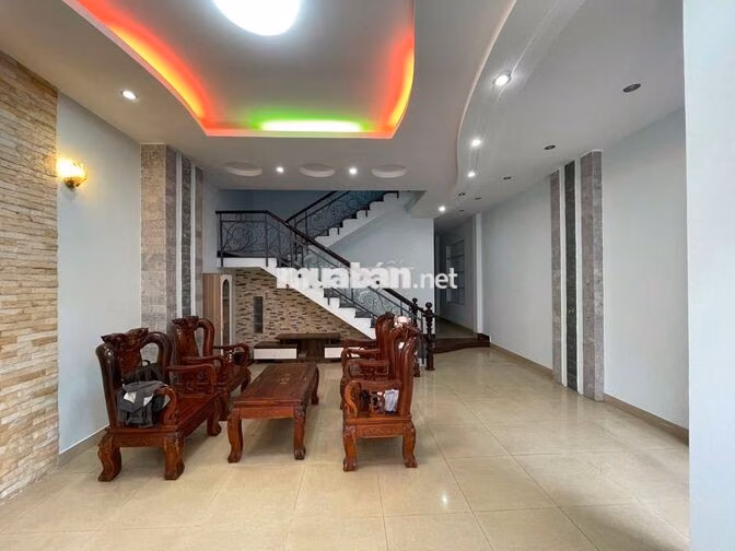 Cho Thuê [hoặc Bán] Q7 Ngang 6m Huỳnh Tấn Phát - Thu Sẵn 30Tr/Tháng