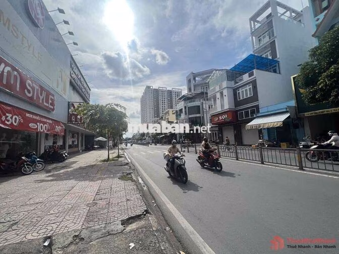 Mặt Tiền Kinh Doanh đường Hoà Bình