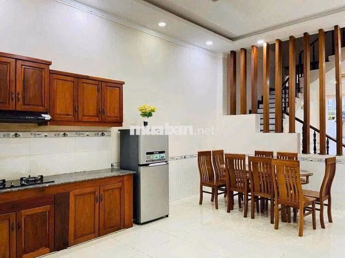 Cho Thuê Nhà 1Trệt 2Lầu 6Phòng Ngủ Gần Vòng Xoay Hiệp Thành Ở & Mở VP