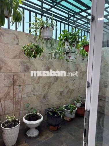 cần cho thuê nhà P .ĐHT khu an sương .DT 4.5 x20 .1 trệt 2 Lầu 4PN 4WS