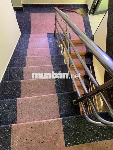 CHO THUÊ NHÀ MẶT TIỀN ÔNG ÍCH KHIÊM - QUẬN 11, 3 TẦNG, 4 X 17M