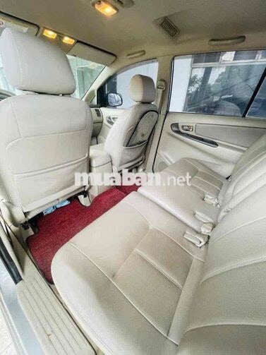 Toyota Innova G 2.0 AT 2014 Bạc 80.000 km
