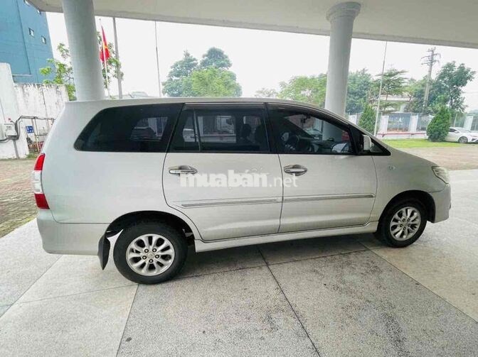 Toyota Innova G 2.0 AT 2014 Bạc 80.000 km