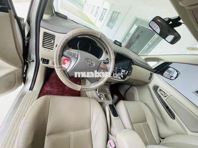 Toyota Innova G 2.0 AT 2014 Bạc 80.000 km